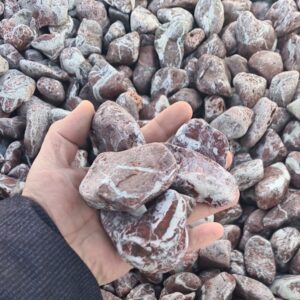 Red pebbles 3-6 cm (1 kg)